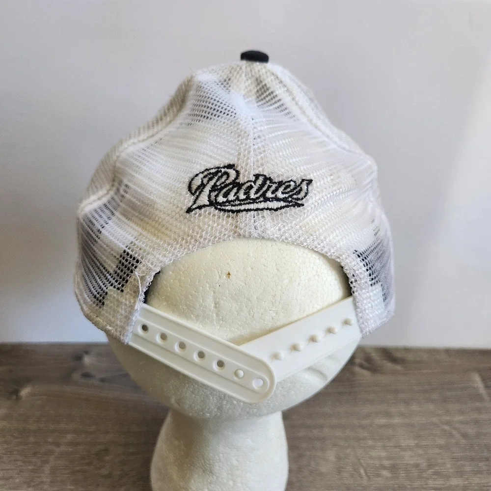 San Diego Padres New Era 9Forty Youth Snapback Baseball Hat Cap Pink Tiger